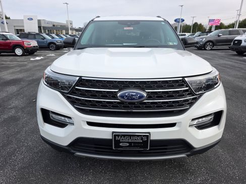 Certified 2022 Ford Explorer XLT w/ Equipment Group 202A image 8