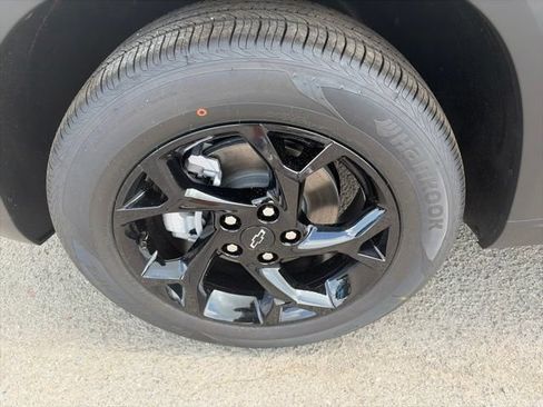 New 2026 Chevrolet Trax LT w/ Driver Confidence Package FWD image 10