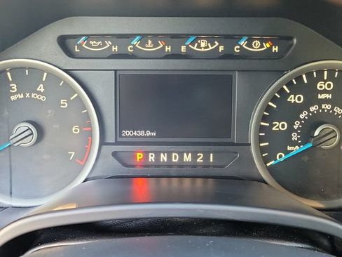 Used 2017 Ford F150 XLT w/ Equipment Group 302A Luxury AWD/4WD image 13