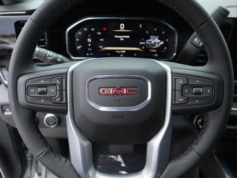 New 2026 GMC Sierra 2500 SLT w/ SLT Convenience Package image 32