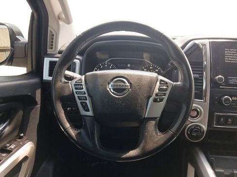 Used 2020 Nissan Titan SV w/ SV Convenience Package AWD/4WD image 12