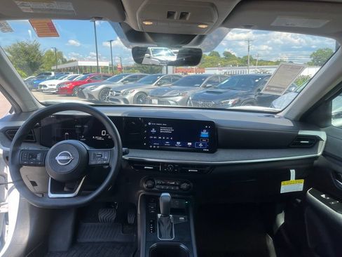 Certified 2026 Nissan Kicks SV w/ SV Premium Package FWD image 23
