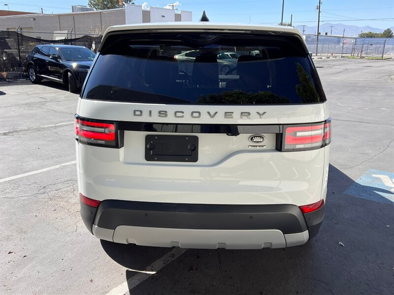 Used 2019 Land Rover Discovery HSE AWD/4WD image 6