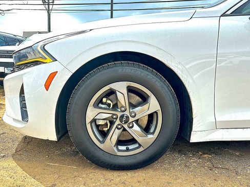 Used 2023 Kia K5 LXS image 17