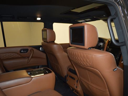 Used 2021 INFINITI QX80 Sensory w/ All-Season Package AWD/4WD image 12