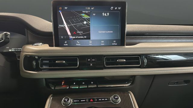 Used 2023 Lincoln Aviator Reserve w/ Equipment Group 201A AWD/4WD image 13