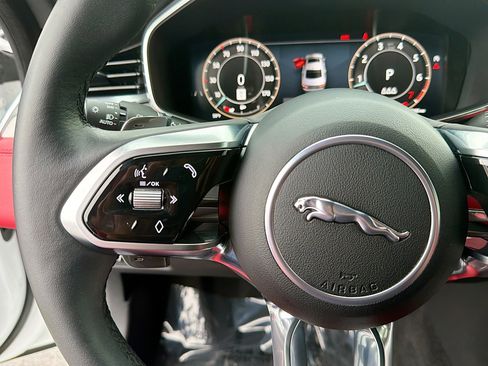 Used 2024 Jaguar XF R-Dynamic SE image 37