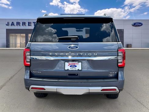 Used 2023 Ford Expedition Max Limited RWD image 6