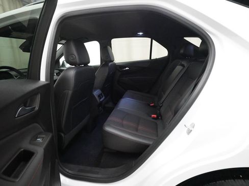 Used 2023 Chevrolet Equinox RS image 16