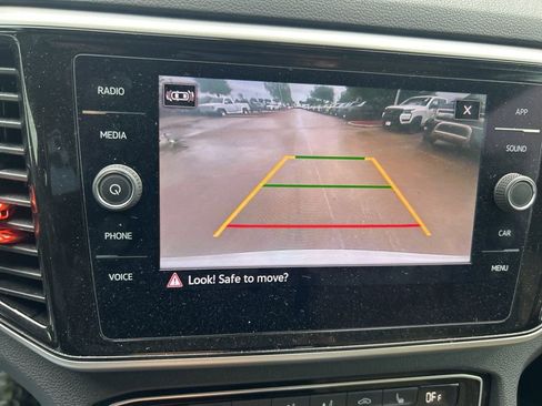 Used 2022 Volkswagen Atlas Cross Sport SE AWD/4WD image 19