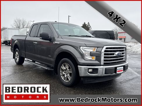 Used 2017 Ford F150 XLT w/ Equipment Group 302A Luxury image 2