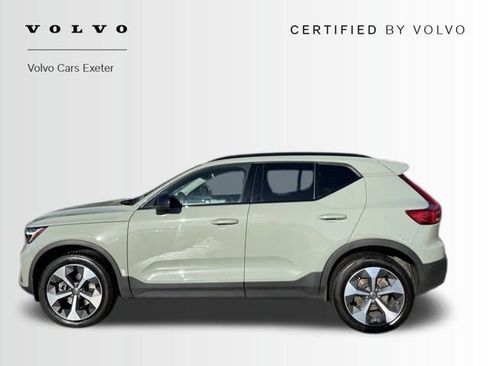 Certified 2024 Volvo XC40 B5 Plus w/ Protection Package Premier image 2