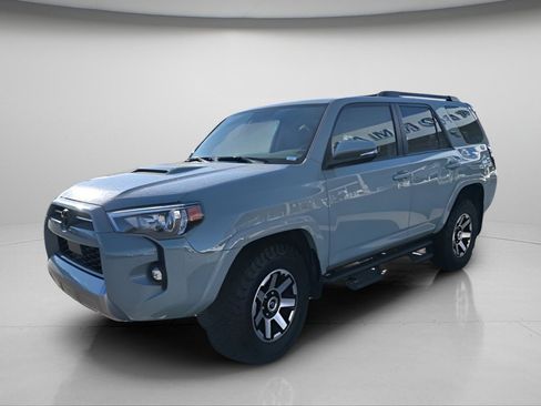 Used 2022 Toyota 4Runner TRD Off-Road Premium w/ Moonroof Package image 5