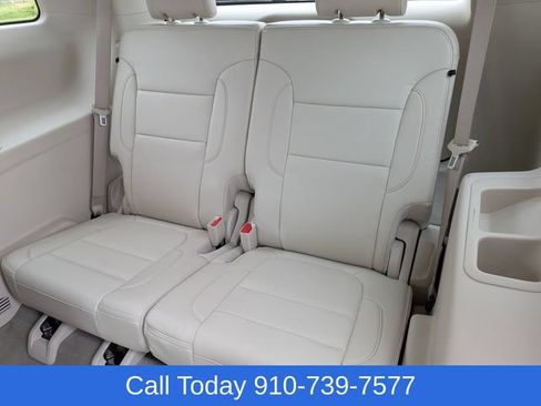 Used 2023 GMC Acadia Denali w/ Denali Ultimate Package FWD image 34