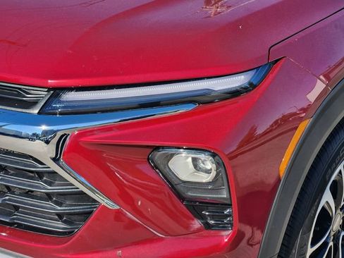 Used 2025 Chevrolet TrailBlazer LT image 8