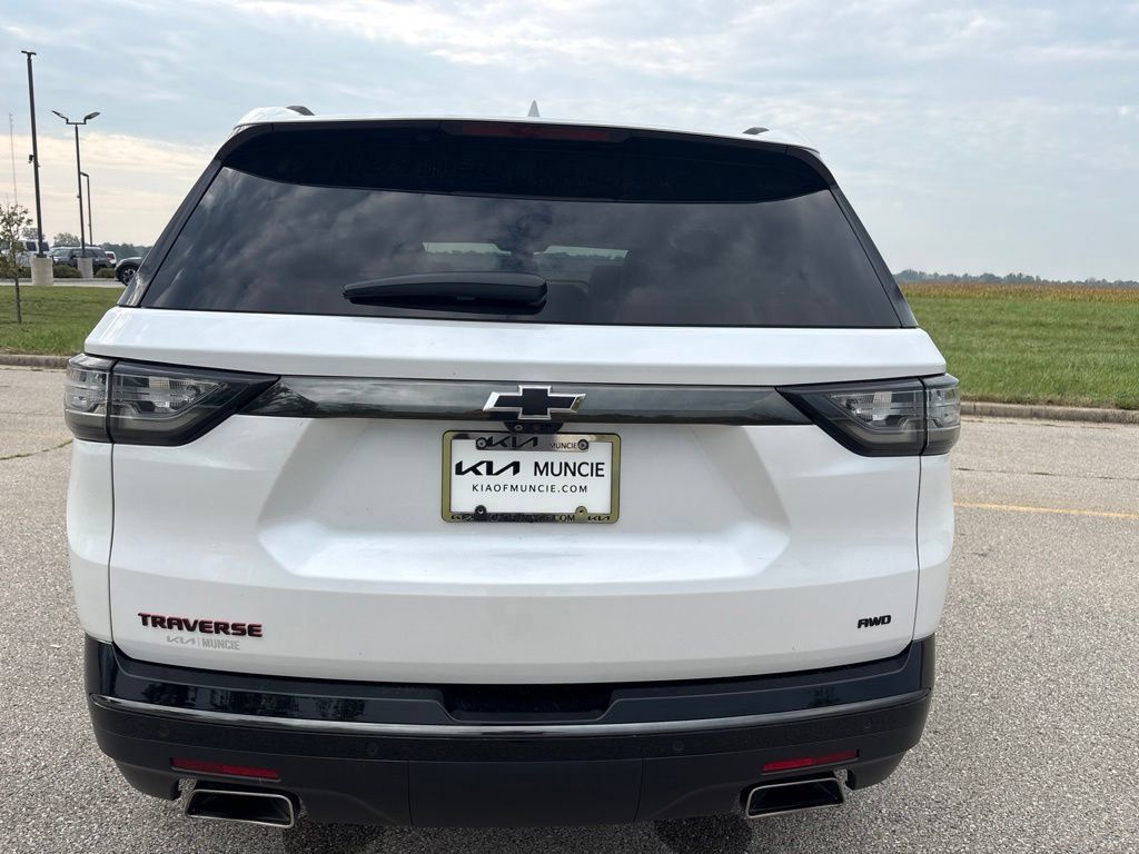 Used 2021 Chevrolet Traverse Premier w/ Redline Edition AWD/4WD image 11