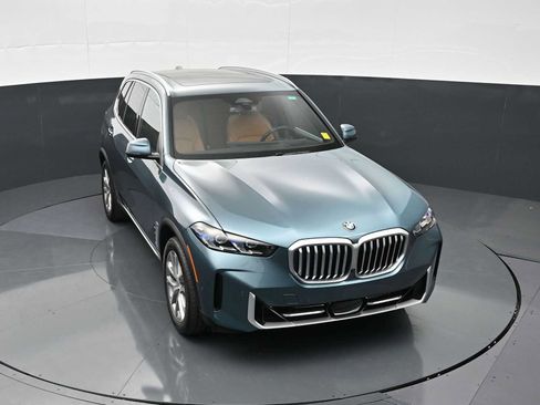 Used 2025 BMW X5 xDrive40i w/ Climate Comfort Package AWD/4WD image 25