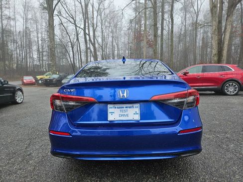 Used 2022 Honda Civic EX image 9