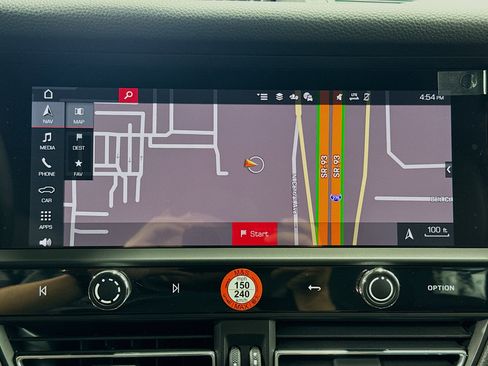 Certified 2026 Porsche Macan image 30