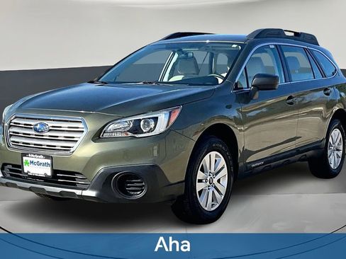Used 2017 Subaru Outback 2.5i image 3