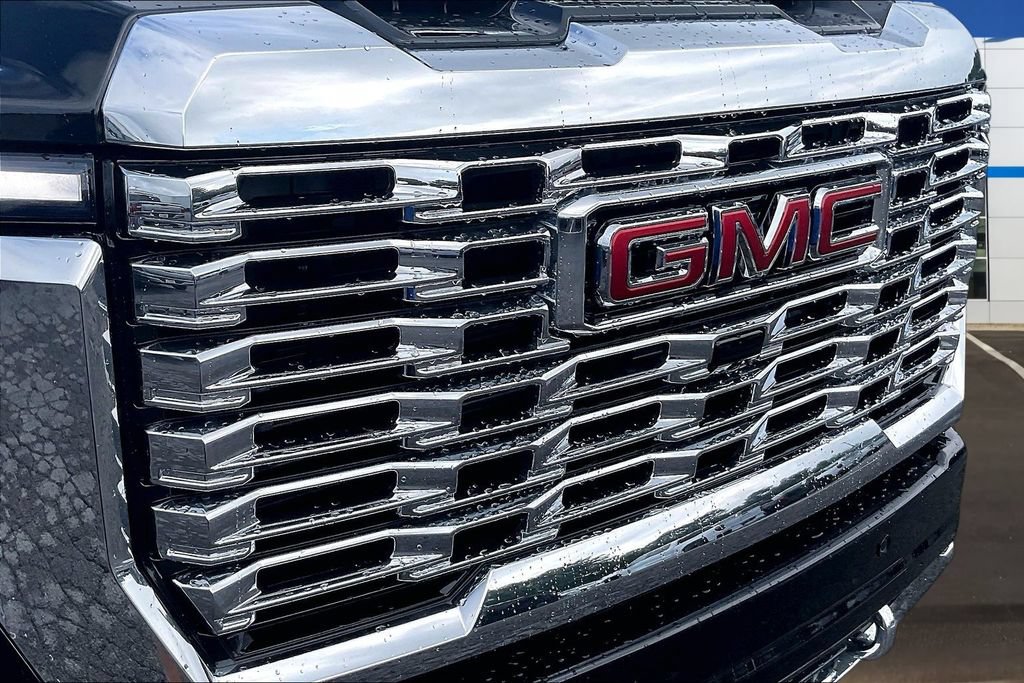 New 2026 GMC Sierra 2500 Denali w/ Denali Reserve Package AWD/4WD image 16
