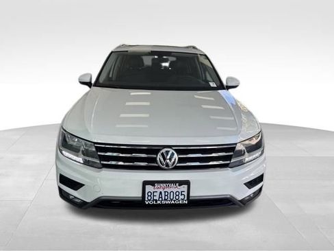 Used 2018 Volkswagen Tiguan SEL image 1