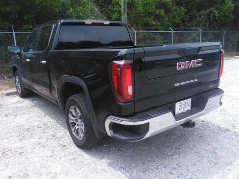 Used 2025 GMC Sierra 1500 SLT RWD image 2