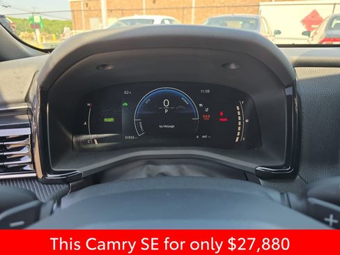 Used 2025 Toyota Camry SE FWD image 24