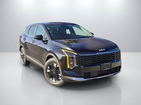 New 2026 Kia Sportage LX image 1