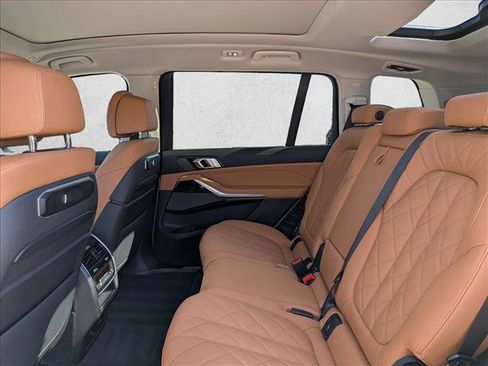 Used 2025 BMW X7 xDrive40i w/ Dynamic Handling Package image 20