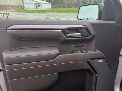 New 2026 GMC Sierra 1500 AT4 w/ LPO, Black Badging Package AWD/4WD image 11
