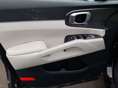 New 2025 Kia Sorento EX image 17
