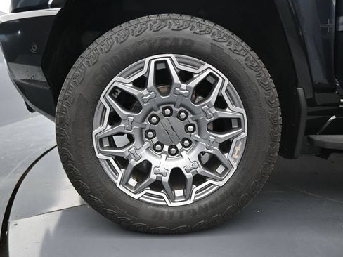 Used 2025 GMC Hummer EV 3X AWD/4WD image 28