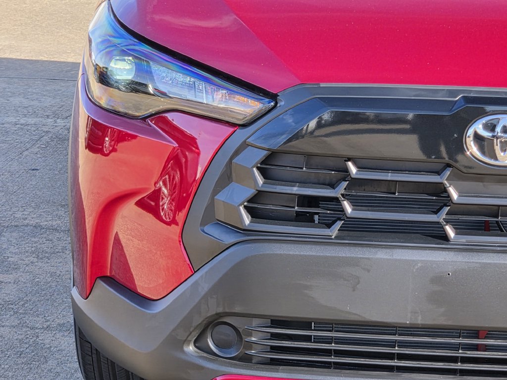 Used 2026 Toyota Corolla Cross LE FWD image 5