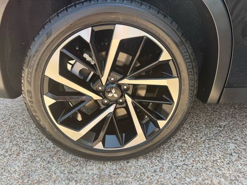Used 2024 Mitsubishi Outlander SE AWD/4WD image 38