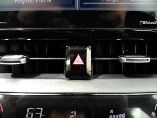 Used 2021 Toyota Corolla SE FWD image 42