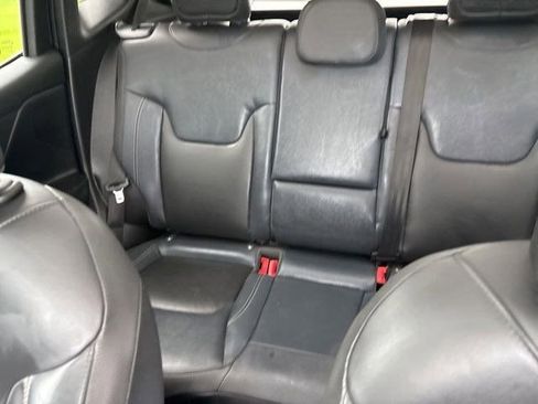 Used 2019 Jeep Renegade Limited w/ LED Lighting Group AWD/4WD image 30