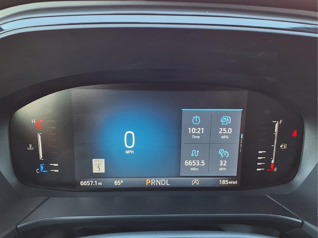 Used 2024 Ford Escape ST-Line w/ Tech Pack #1 AWD/4WD image 16