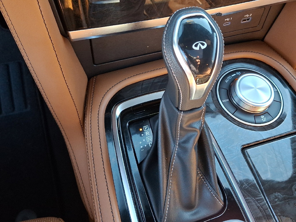Used 2023 INFINITI QX80 Sensory w/ Cargo Package AWD/4WD image 16
