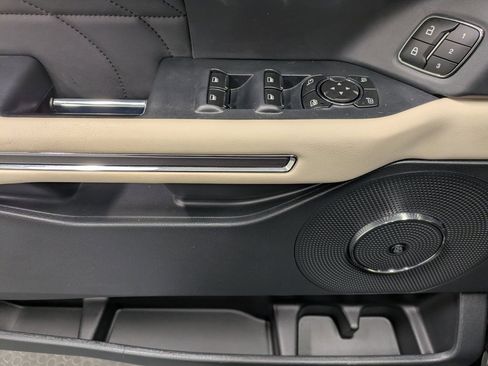 Used 2022 Ford Expedition Max Platinum image 9