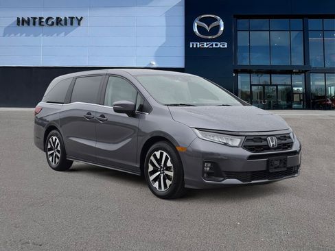 Used 2025 Honda Odyssey EX-L image 2