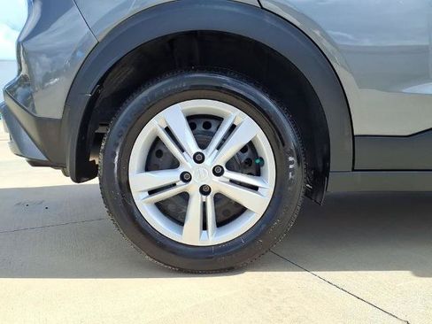Certified 2024 Nissan Kicks S FWD image 19