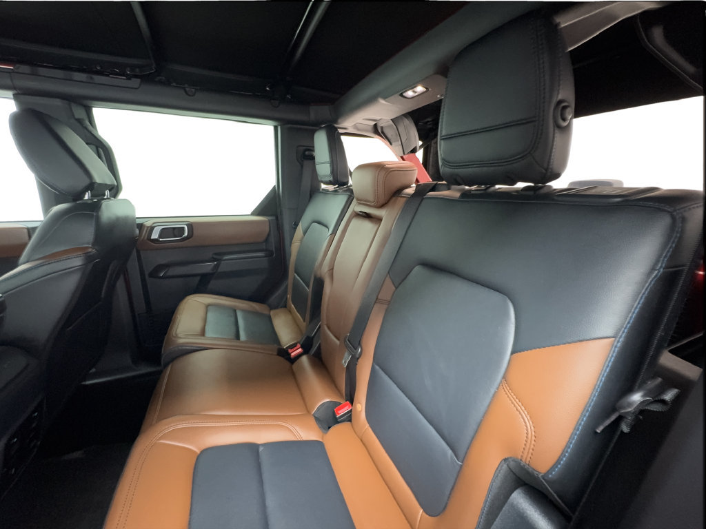 Used 2024 Ford Bronco Outer Banks AWD/4WD image 25