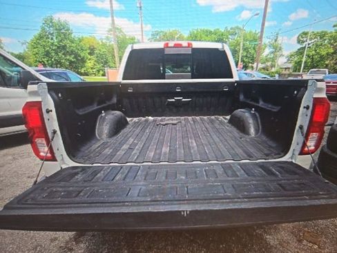 Used 2017 Chevrolet Silverado 1500 High Country AWD/4WD image 10