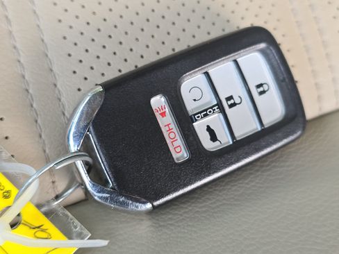 Used 2021 Honda CR-V Touring image 36