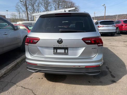 Used 2022 Volkswagen Tiguan SE AWD/4WD image 8