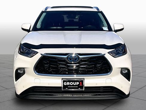 Used 2021 Toyota Highlander Limited AWD/4WD image 4
