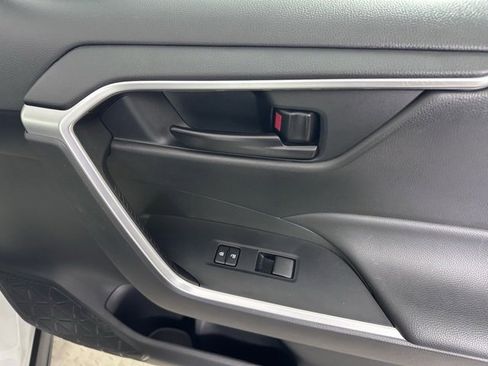 Used 2023 Toyota RAV4 LE image 10