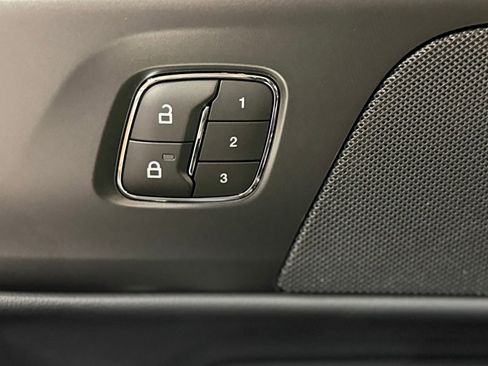 New 2026 Lincoln Nautilus Reserve w/ Jet Appearance Package image 38