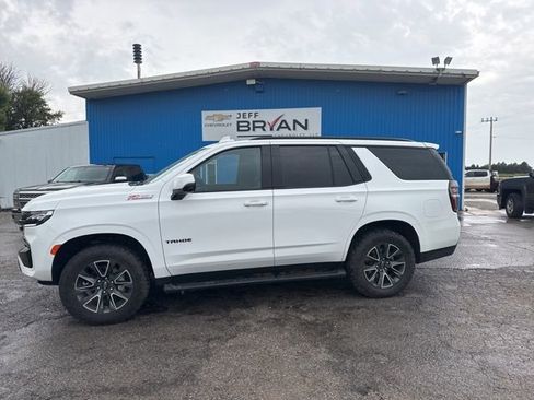 Used 2023 Chevrolet Tahoe Z71 w/ Luxury Package AWD/4WD image 1